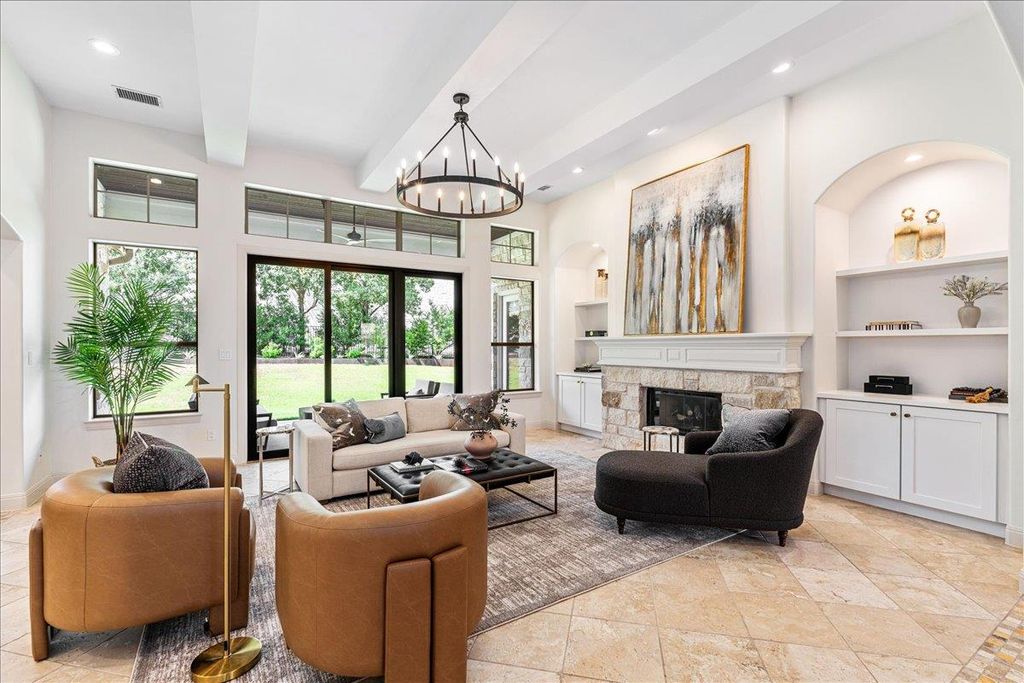 213 Black Wolf RUN, Austin, TX 78738