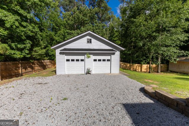 195 Blackberry Run, Fayetteville, GA 30214