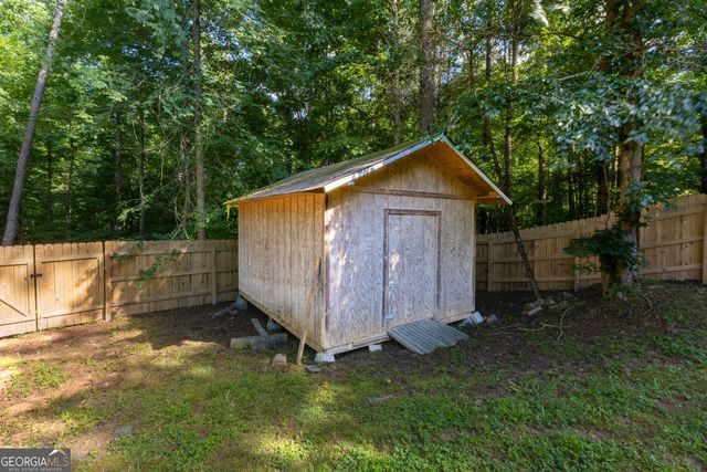 195 Blackberry Run, Fayetteville, GA 30214