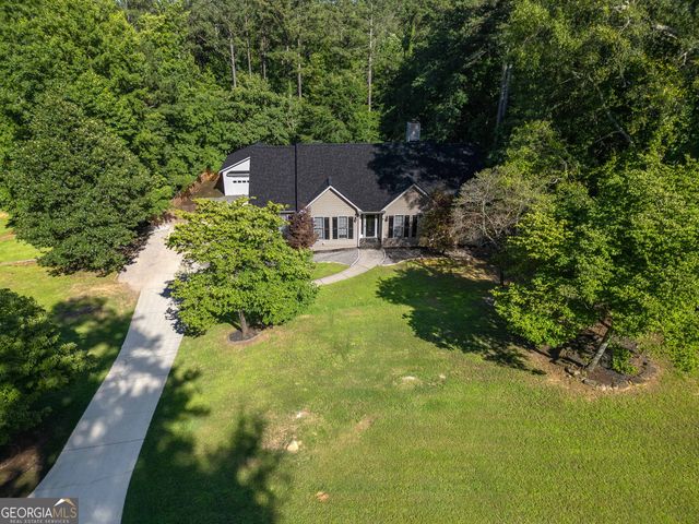 195 Blackberry Run, Fayetteville, GA 30214