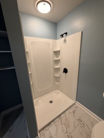 4973 Awalt Rd, Tullahoma, TN 37388