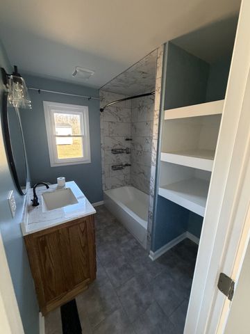 4973 Awalt Rd, Tullahoma, TN 37388