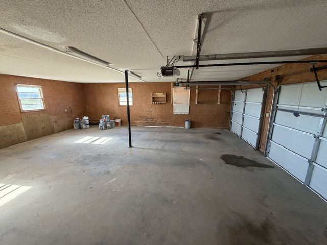 4973 Awalt Rd, Tullahoma, TN 37388