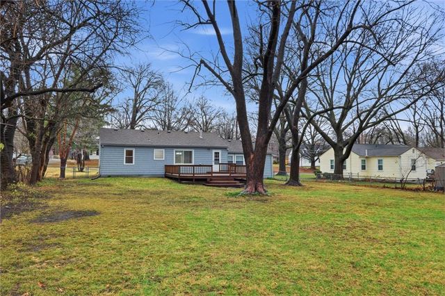 6717 W 79th Street, Overland Park, KS 66204