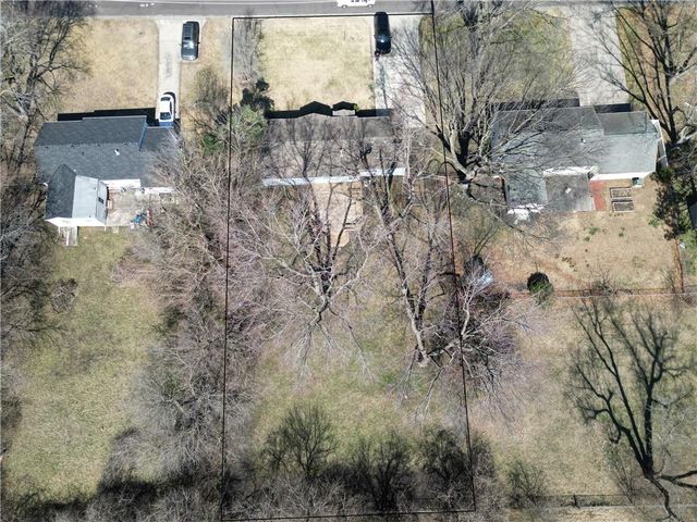 6717 W 79th Street, Overland Park, KS 66204