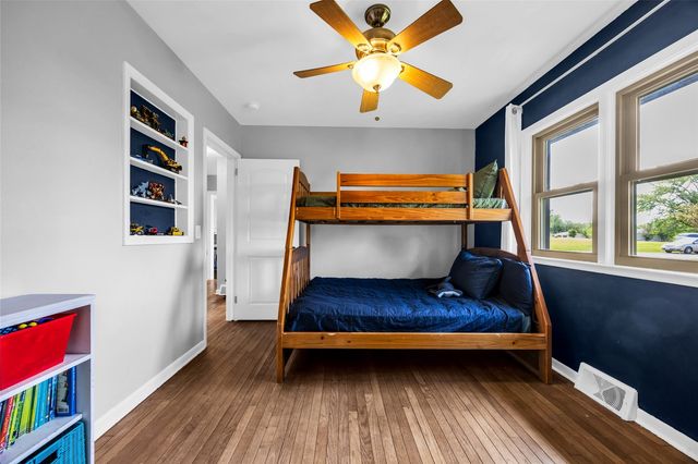 5808 Beverly Road SW, Cedar Rapids, IA 52404