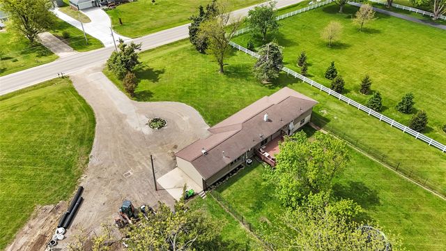 5808 Beverly Road SW, Cedar Rapids, IA 52404