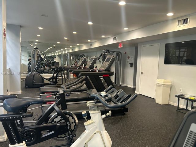 1408 Brickell Bay Dr 1002, Miami, FL 33131