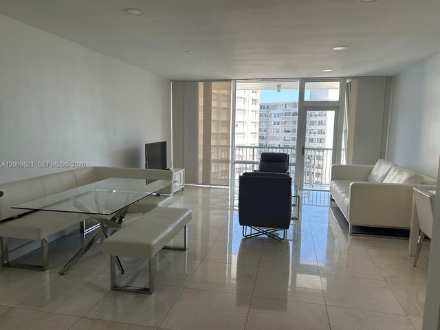 1408 Brickell Bay Dr 1002, Miami, FL 33131