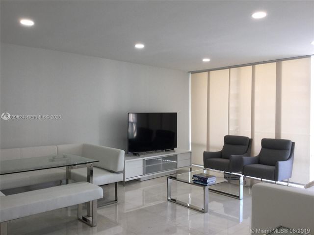 1408 Brickell Bay Dr 1002, Miami, FL 33131