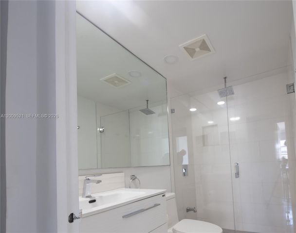 1408 Brickell Bay Dr 1002, Miami, FL 33131