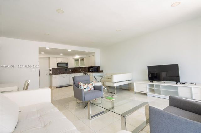 1408 Brickell Bay Dr 1002, Miami, FL 33131