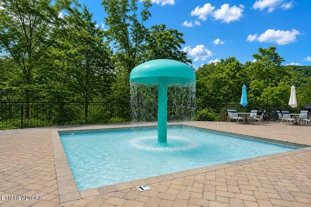 1218 N Baden Drive, Gatlinburg, TN 37738