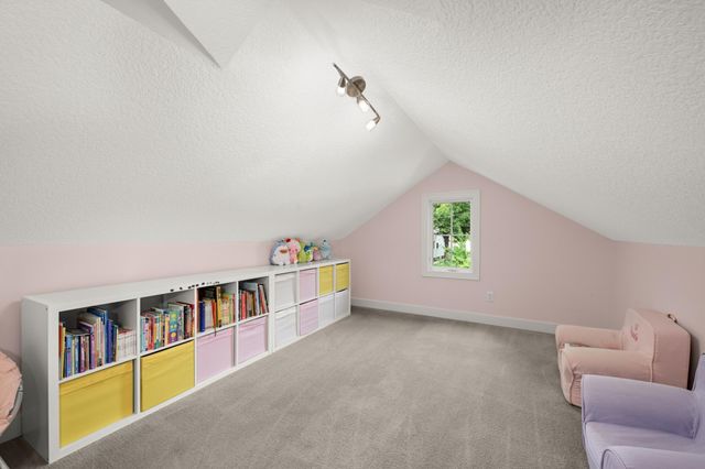 5117 Chowen Avenue S, Minneapolis, MN 55410