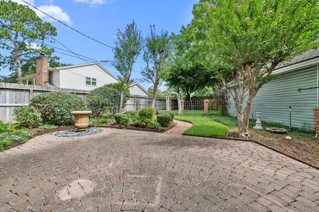 14302 Apple Tree Road, Houston, TX 77079