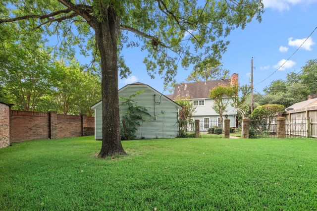 14302 Apple Tree Road, Houston, TX 77079