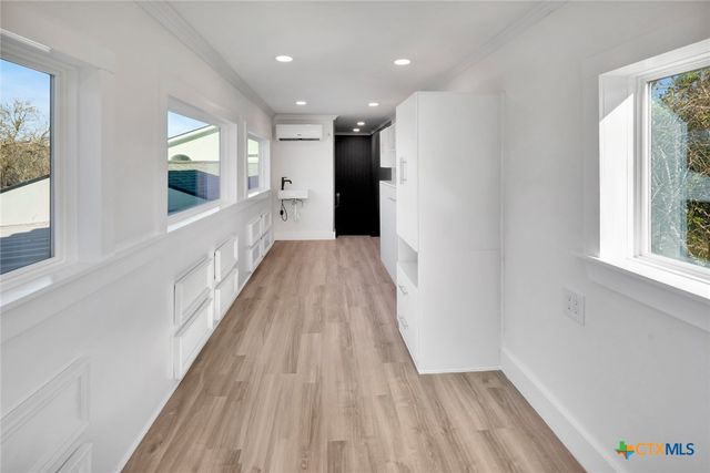 445 Lakeshore Drive, Victoria, TX 77905