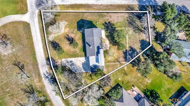 445 Lakeshore Drive, Victoria, TX 77905