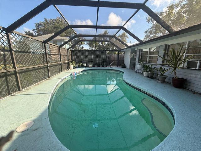 2402 9TH STREET E, Bradenton, FL 34208