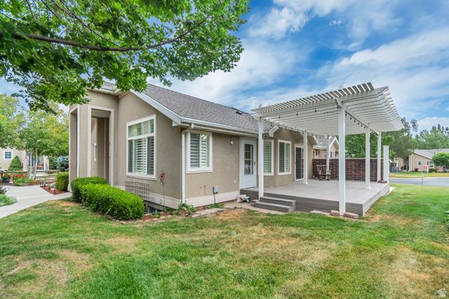 316 E PAVILION CIR, Saratoga Springs, UT 84045