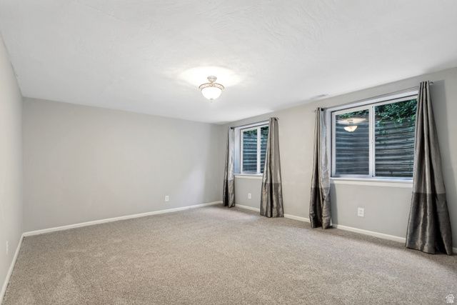 316 E PAVILION CIR, Saratoga Springs, UT 84045