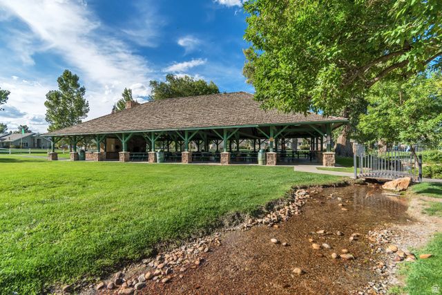 316 E PAVILION CIR, Saratoga Springs, UT 84045