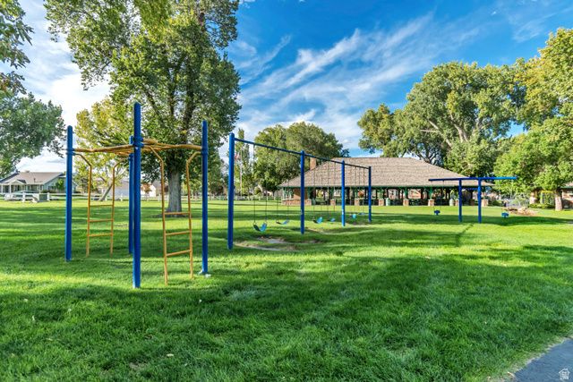 316 E PAVILION CIR, Saratoga Springs, UT 84045