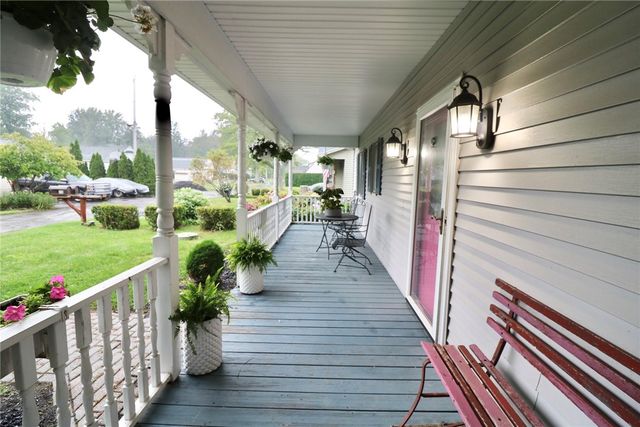 24 Zellweger Bch, Parma, NY 14468