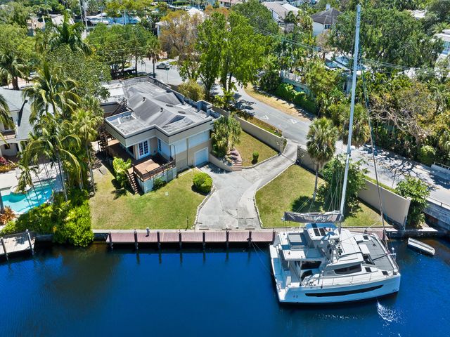 1401 SE 9th Street, Fort Lauderdale, FL 33316