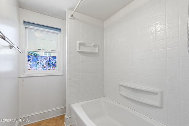 37 E Lakewood Avenue, Ocean Gate, NJ 08740