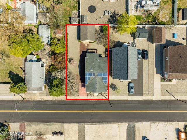 37 E Lakewood Avenue, Ocean Gate, NJ 08740