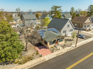 37 E Lakewood Avenue, Ocean Gate, NJ 08740