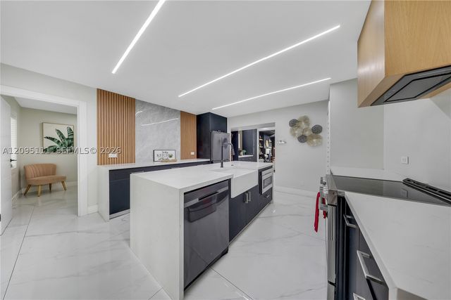2612 SW 12th St, Miami, FL 33135