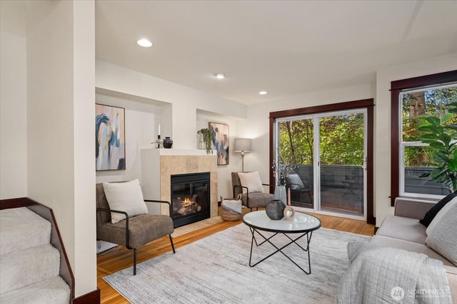 2205 NE 92nd Street, Seattle, WA 98115