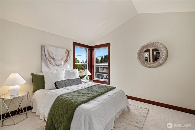 2205 NE 92nd Street, Seattle, WA 98115