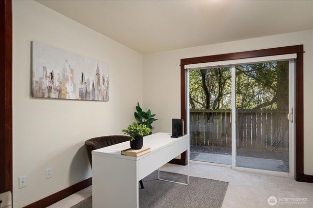 2205 NE 92nd Street, Seattle, WA 98115