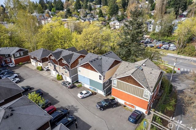 2205 NE 92nd Street, Seattle, WA 98115