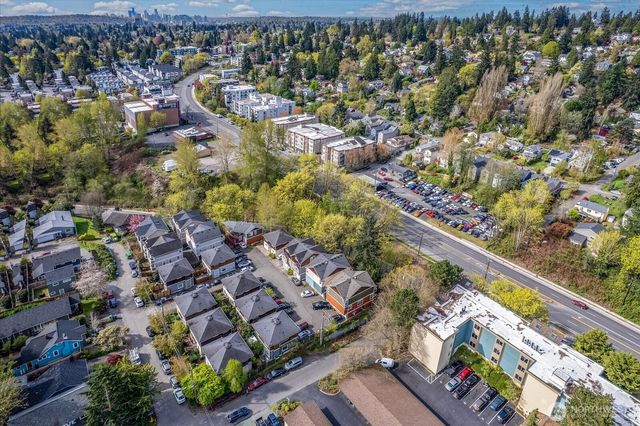2205 NE 92nd Street, Seattle, WA 98115
