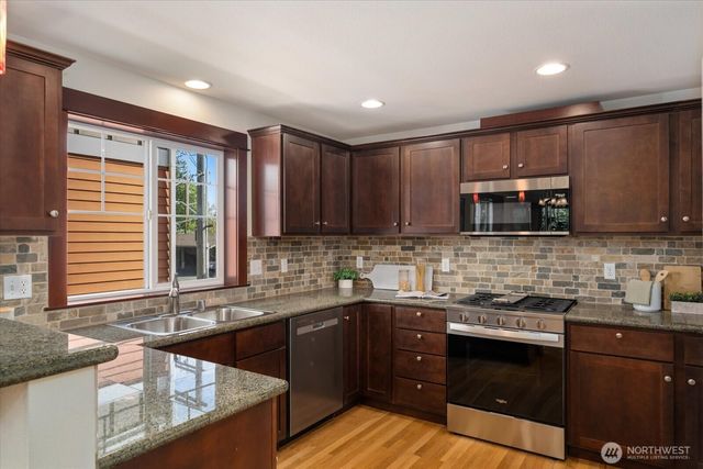 2205 NE 92nd Street, Seattle, WA 98115