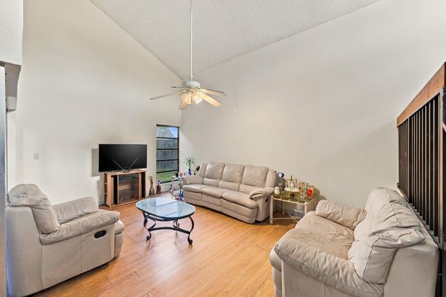 3528 NW 73RD Way, Coral Springs, FL 33065