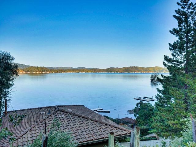 3223 S Lake Drive, Kelseyville, CA 95451