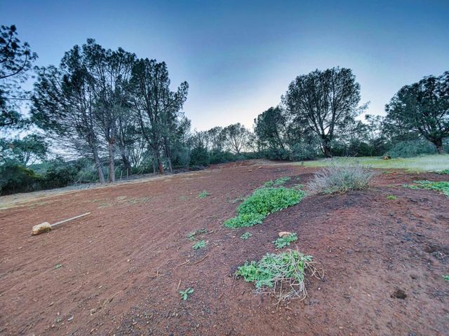 3223 S Lake Drive, Kelseyville, CA 95451