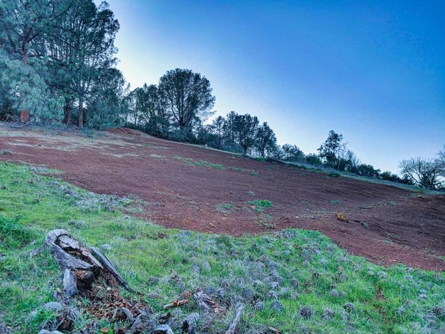 3223 S Lake Drive, Kelseyville, CA 95451