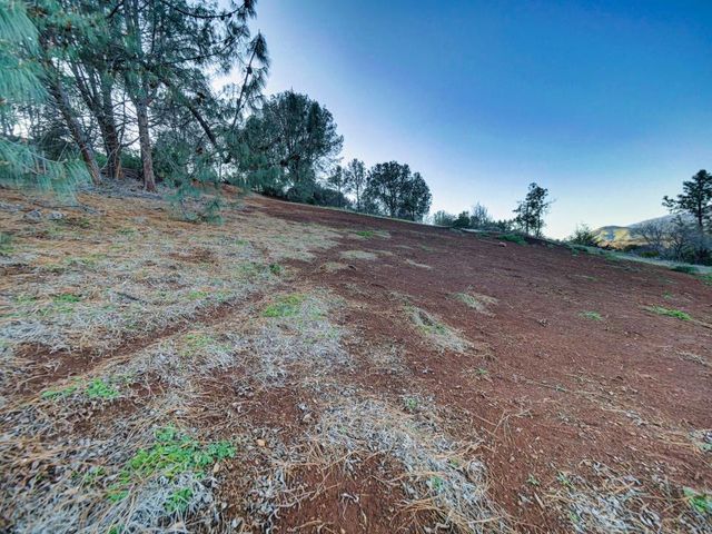 3223 S Lake Drive, Kelseyville, CA 95451