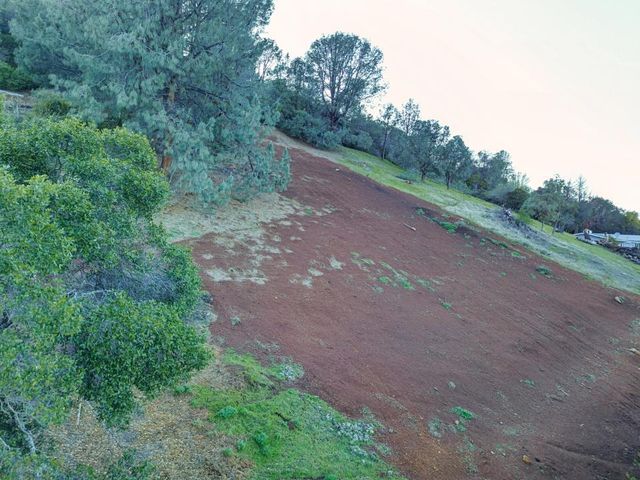 3223 S Lake Drive, Kelseyville, CA 95451