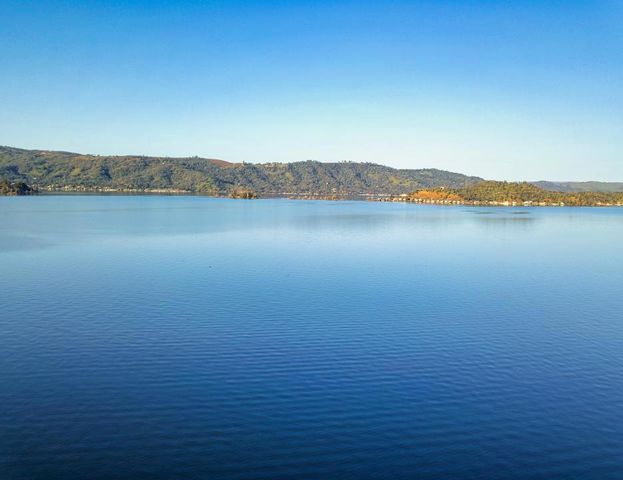 3223 S Lake Drive, Kelseyville, CA 95451