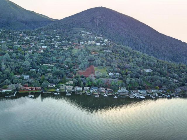 3223 S Lake Drive, Kelseyville, CA 95451