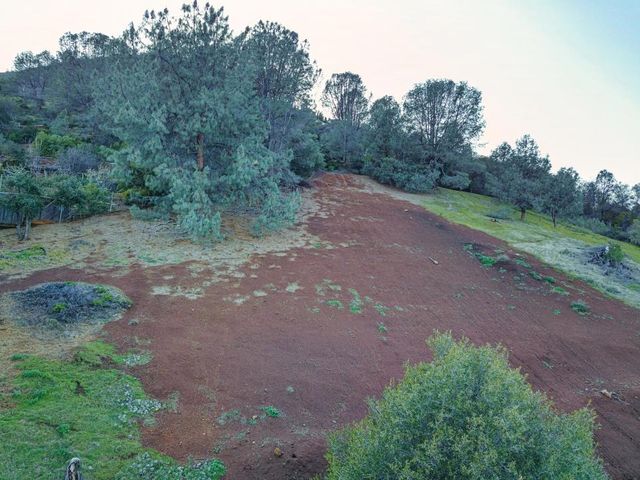 3223 S Lake Drive, Kelseyville, CA 95451