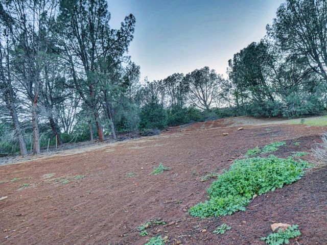3223 S Lake Drive, Kelseyville, CA 95451
