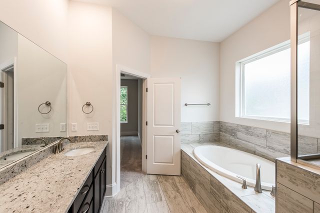 205 Sydney Dr, Goodlettsville, TN 37072